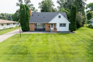 828 Cypress St S, Cambridge, MN 55008 - Photo 1