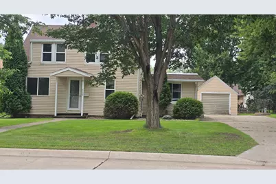 520 16th Street, Windom, MN 56101 - Photo 1