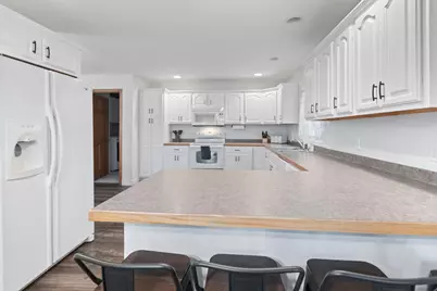 3102 8th Avenue NW, Faribault, MN 55021 - Photo 11