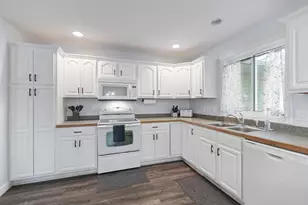 3102 8th Ave NW, Faribault, MN 55021 - Photo 9