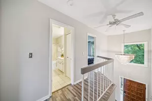 9052 Neill Lake Rd, Eden Prairie, MN 55347 - Photo 9