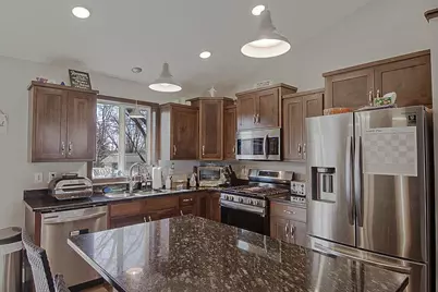 1930 Prospect Drive NE, Saint Cloud, MN 56304 - Photo 3