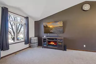 1930 Prospect Dr NE, Saint Cloud, MN 56304 - Photo 13