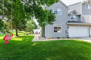 660 Kingfisher Ln, Woodbury, MN 55125 - Photo 1