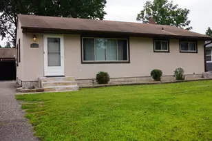 2736 McKnight Rd N, North Saint Paul, MN 55109 - Photo 1