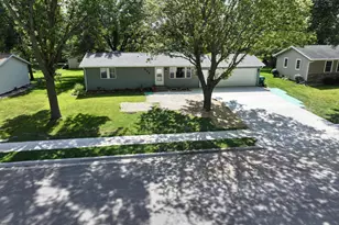 908 Irene Ave SE, Willmar, MN 56201 - Photo 1