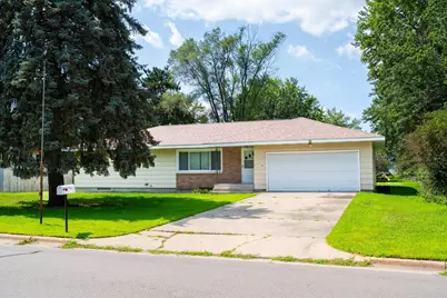 317 16th Avenue SE, Saint Cloud, MN 56304 - Photo 1