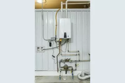 1007 3rd Avenue NE, Austin, MN 55912 - Photo 19