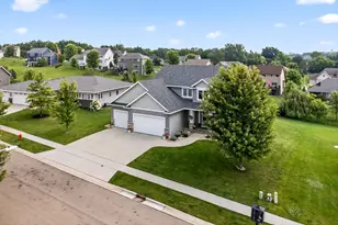 1882 Kerry Dr NE, Rochester, MN 55906 - Photo 47