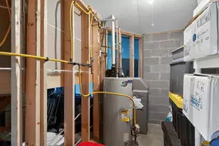 1882 Kerry Dr NE, Rochester, MN 55906 - Photo 37