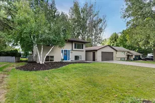 409 Medayto Dr, Spicer, MN 56288 - Photo 1