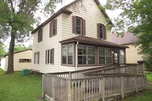 421 Conners St, Hibbing, MN 55746 - Photo 1