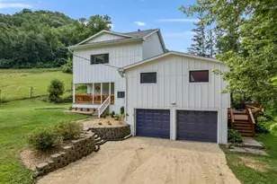 36415 Homer Valley Ln, Winona, MN 55987 - Photo 11