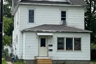 504 W Lyon St, Marshall, MN 56258 - Photo 11