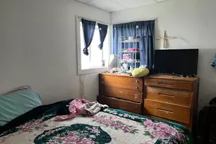 504 W Lyon St, Marshall, MN 56258 - Photo 9