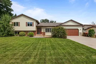 7502 25th St N, Oakdale, MN 55128 - Photo 1