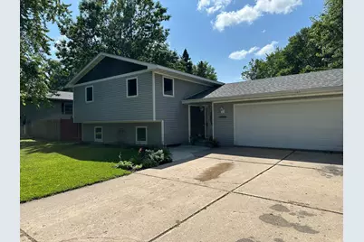 700 17th Street SE, Willmar, MN 56201 - Photo 1