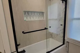 8213 Quinn Rd, Bloomington, MN 55437 - Photo 7