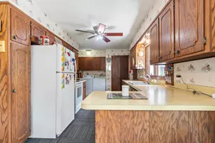 221 W 6th St, Cyrus, MN 56323 - Photo 9