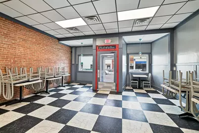 205 S Main Street, Le Sueur, MN 56058 - Photo 9