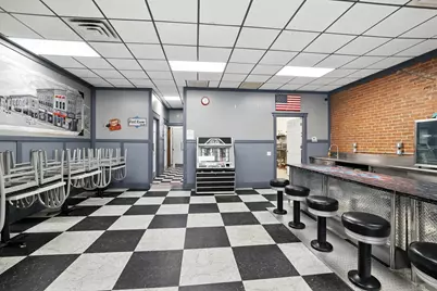 205 S Main Street, Le Sueur, MN 56058 - Photo 3