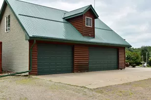 1610 Plum St, Grasston, MN 55030 - Photo 3