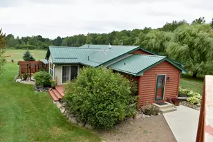 1610 Plum St, Grasston, MN 55030 - Photo 43