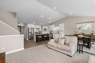 20722 Glade Ave, Lakeville, MN 55044 - Photo 11