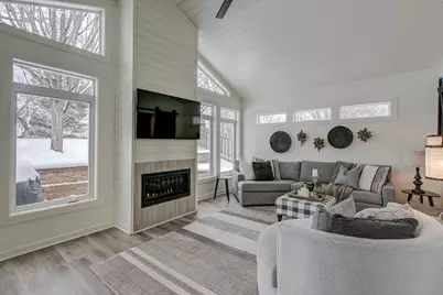 18848 Barrington Drive, Eden Prairie, MN 55346 - Photo 5