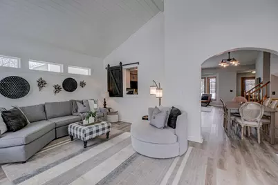 18848 Barrington Drive, Eden Prairie, MN 55346 - Photo 9