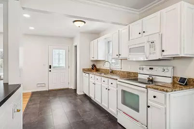 10408 Upton Avenue S, Bloomington, MN 55431 - Photo 13