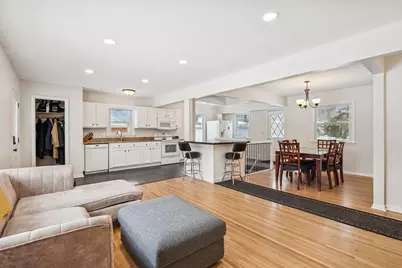 10408 Upton Avenue S, Bloomington, MN 55431 - Photo 7