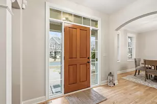 16926 Dynamic Dr, Lakeville, MN 55044 - Photo 3