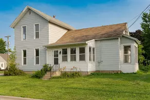 12 3rd St SE, Dodge Center, MN 55927 - Photo 1