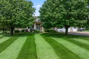 2631 Hawk Hill Ln SW, Rochester, MN 55902 - Photo 5