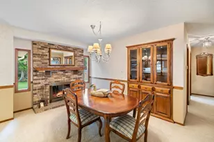 2165 Holloway Ave E, Maplewood, MN 55109 - Photo 1