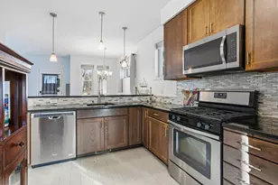 2220 Reaney Ave E, Saint Paul, MN 55119 - Photo 5