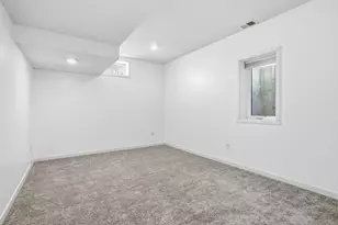 2220 Reaney Ave E, Saint Paul, MN 55119 - Photo 27