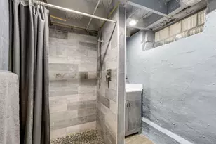 951 Front Ave, Saint Paul, MN 55103 - Photo 27