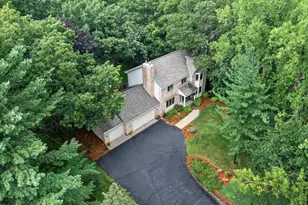 851 Lincolntown Ave, Mahtomedi, MN 55115 - Photo 1