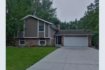 7407 Laredo Drive, Chanhassen, MN 55317 - Photo 1