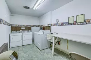 4120 Parklawn Ave, Edina, MN 55435 - Photo 27