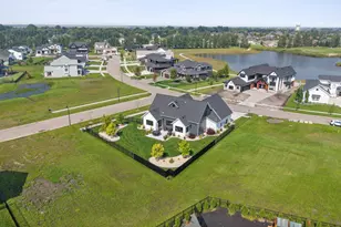 6090 Wildflower Dr S, Fargo, ND 58104 - Photo 57