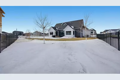 6090 Wildflower Drive S, Fargo, ND 58104 - Photo 45