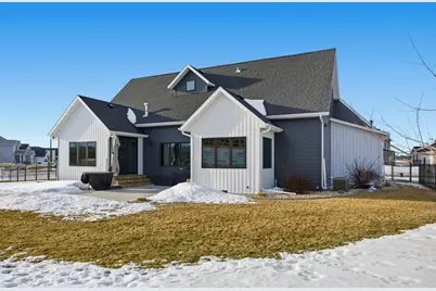 6090 Wildflower Drive S, Fargo, ND 58104 - Photo 45