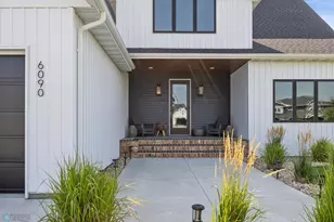 6090 Wildflower Dr S, Fargo, ND 58104 - Photo 5