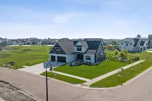 6090 Wildflower Dr S, Fargo, ND 58104 - Photo 53