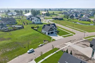 6090 Wildflower Dr S, Fargo, ND 58104 - Photo 61