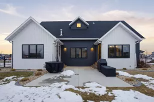 6090 Wildflower Dr S, Fargo, ND 58104 - Photo 47