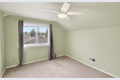 438 19th Avenue N, South Saint Paul, MN 55075 - Photo 17